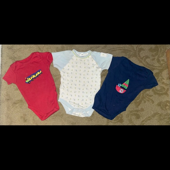 4 piece GAP jean overalls 12 months - Picture 2 of 3